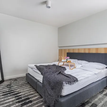 Apartament Premium Z Tarasem I Dwoma Sypialniami Apartment *